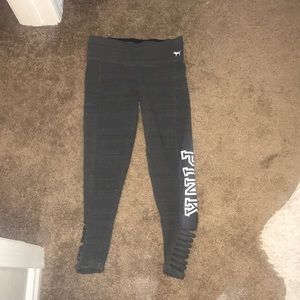 VICTORIA SECRET LEGGINGS
